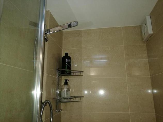 לונדון Lovet Homestay מראה חיצוני תמונה