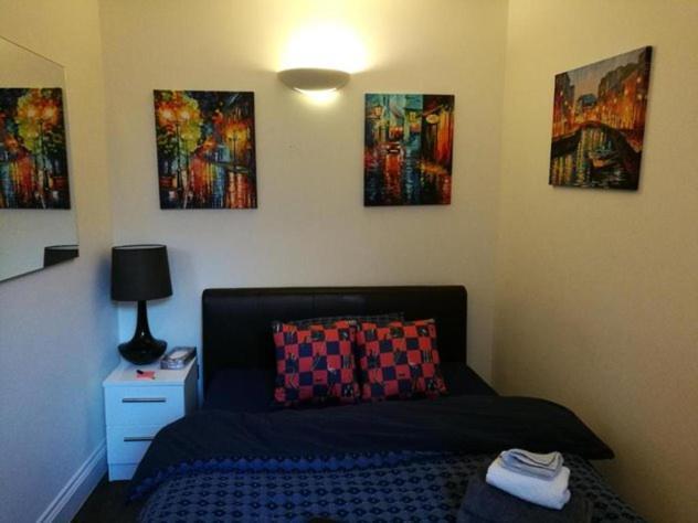 לונדון Lovet Homestay מראה חיצוני תמונה